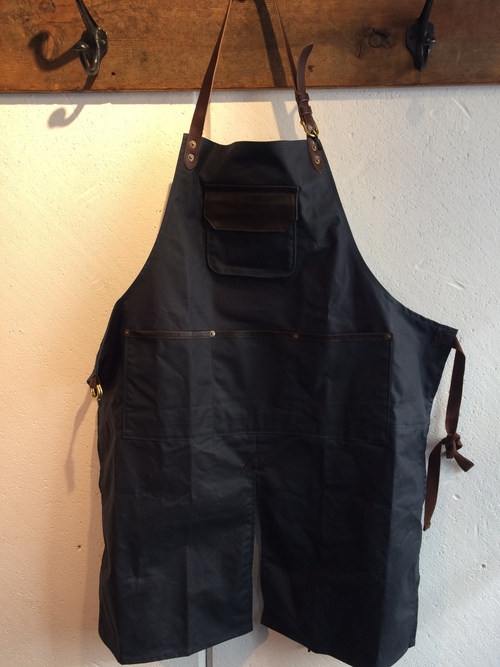 エプロン再入荷_e0309501_12254543.jpg
